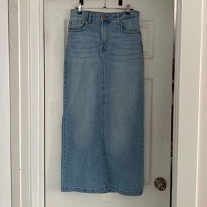 Bershka Denim Maxi Skirt — 90’s 00’s — EUC